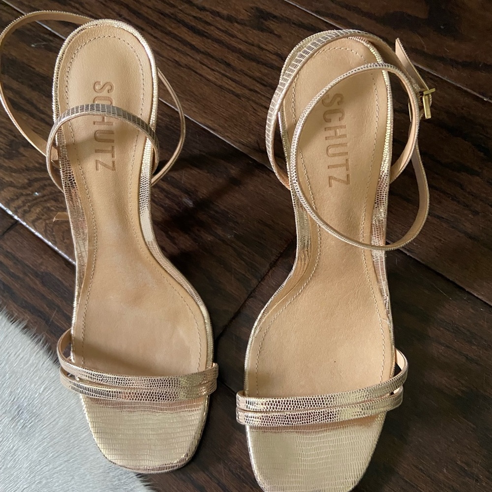 Schutz gold altina heel